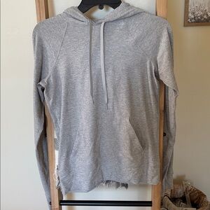 Outdoor Voices Light Gray Hooded woman’s long sleeve shirt